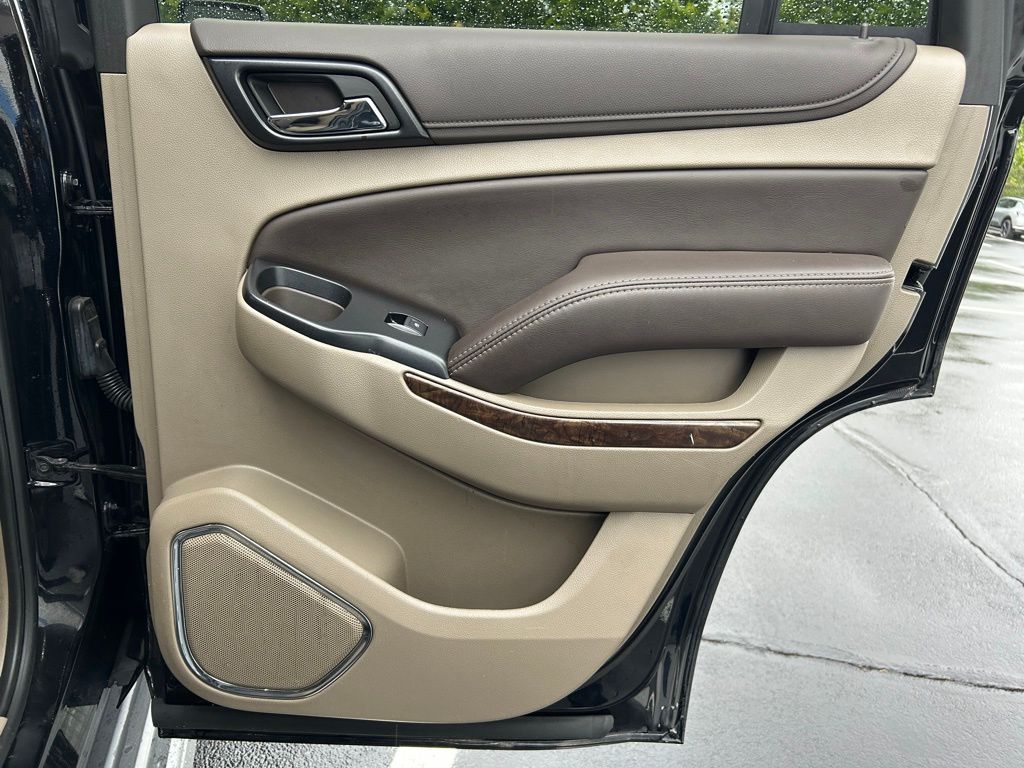 Thumbnail: 2018 Chevrolet Tahoe - 25