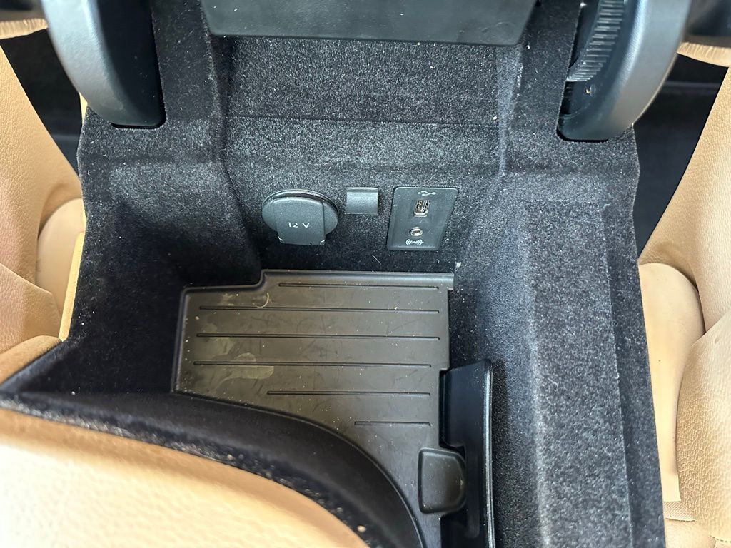 Thumbnail: 2018 Porsche Panamera - 26