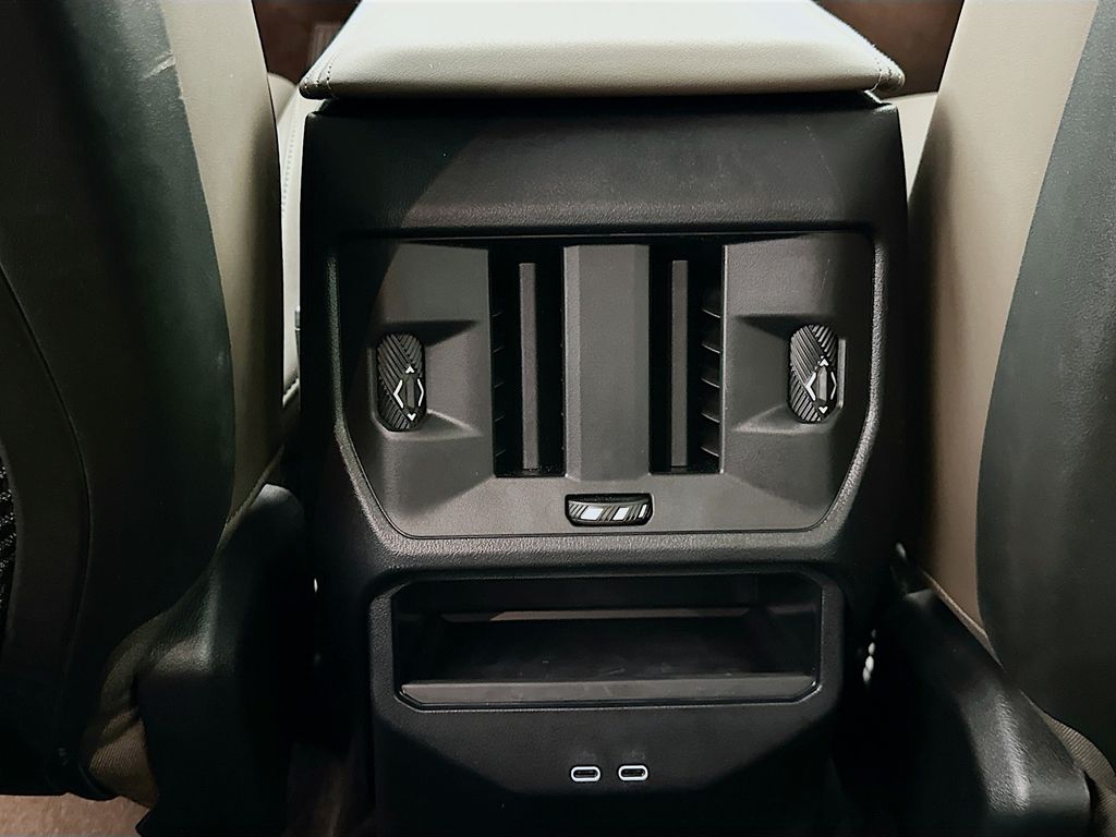 Thumbnail: 2025 BMW X3 - 24