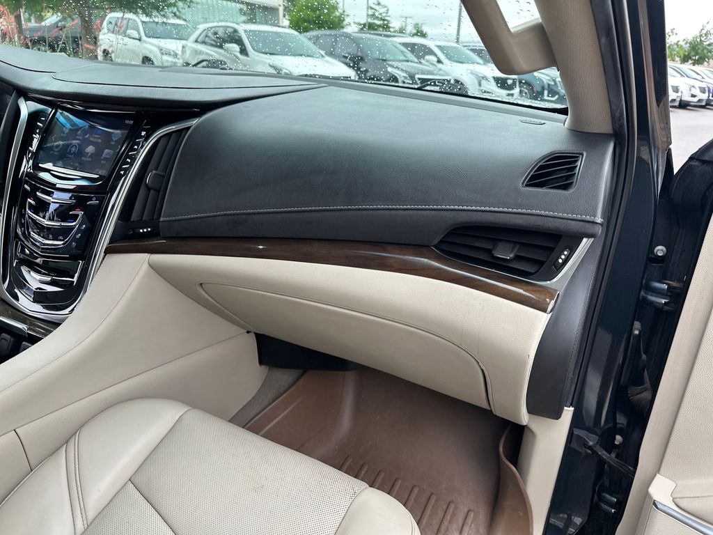 Used Car 2020 Cadillac Escalade Esv  Luxury For Sale Under $25,000 In Austin, Texas