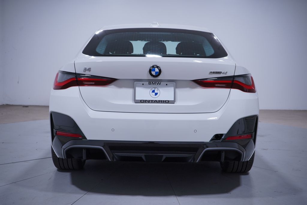 Thumbnail: 2026 BMW i4 - 5