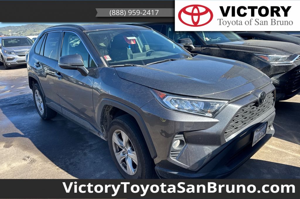 2021 Toyota RAV4 XLE FWD