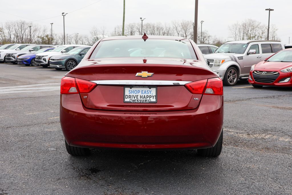 2016 Chevrolet Impala LT 10