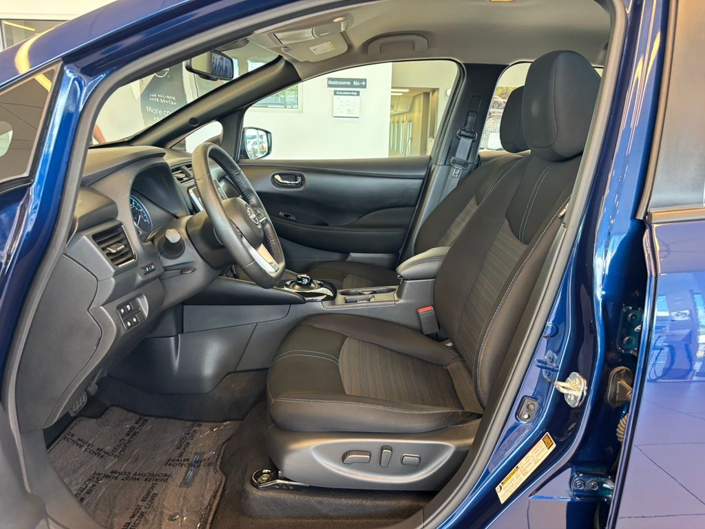 2024 Nissan Leaf SV Plus