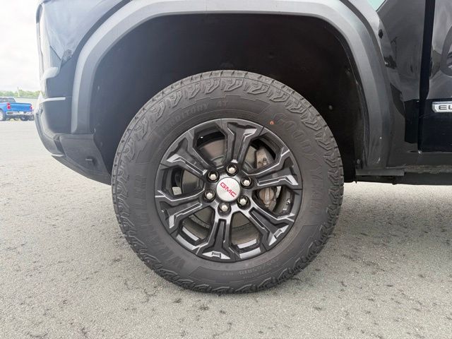 2024 GMC Canyon