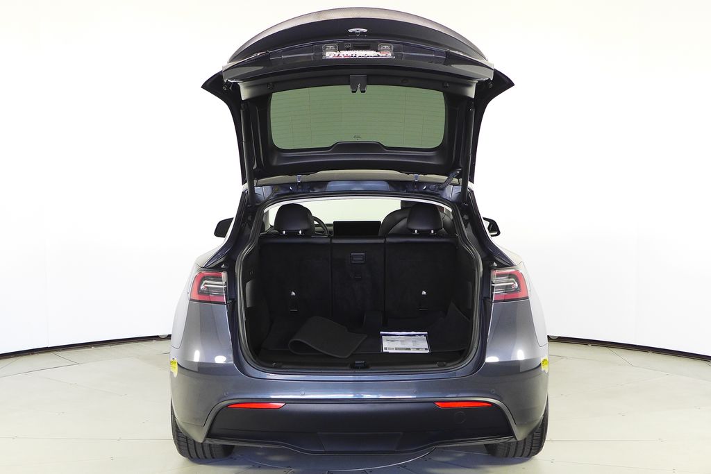 Thumbnail: 2022 Tesla Model Y - 10