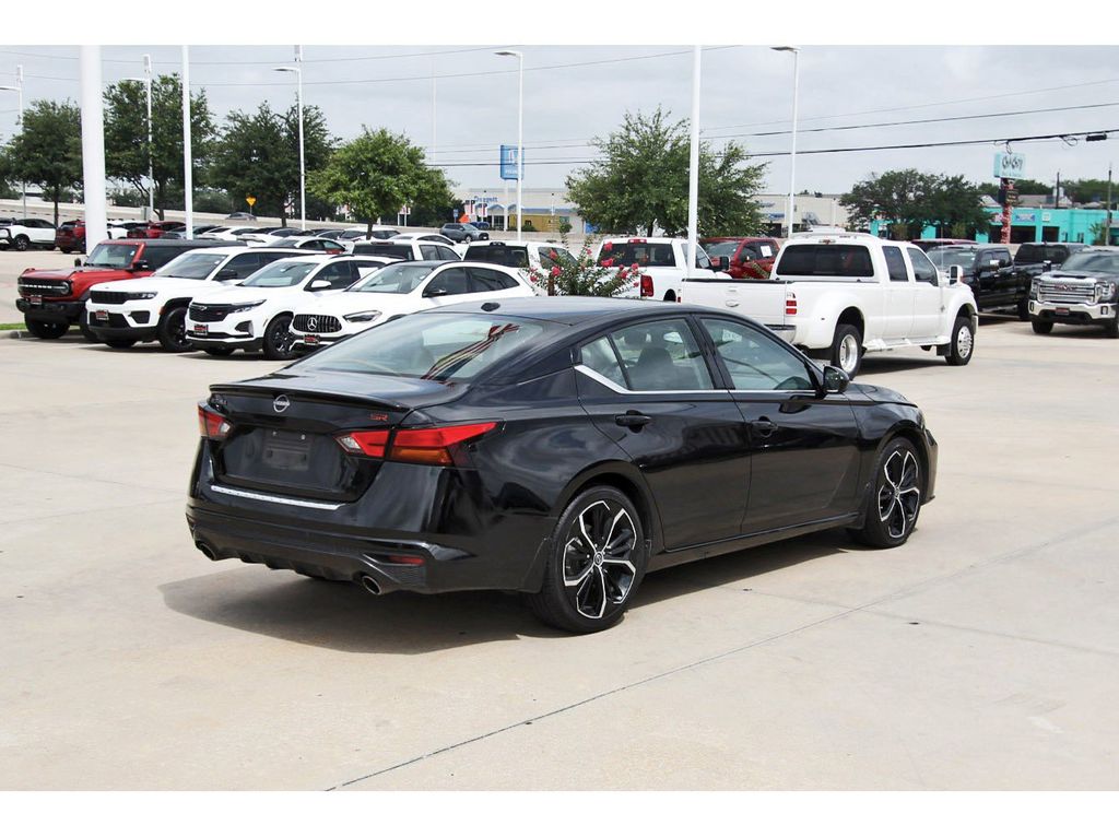 2023 Nissan Altima 2.5 SR Black at Emmons Autoplex