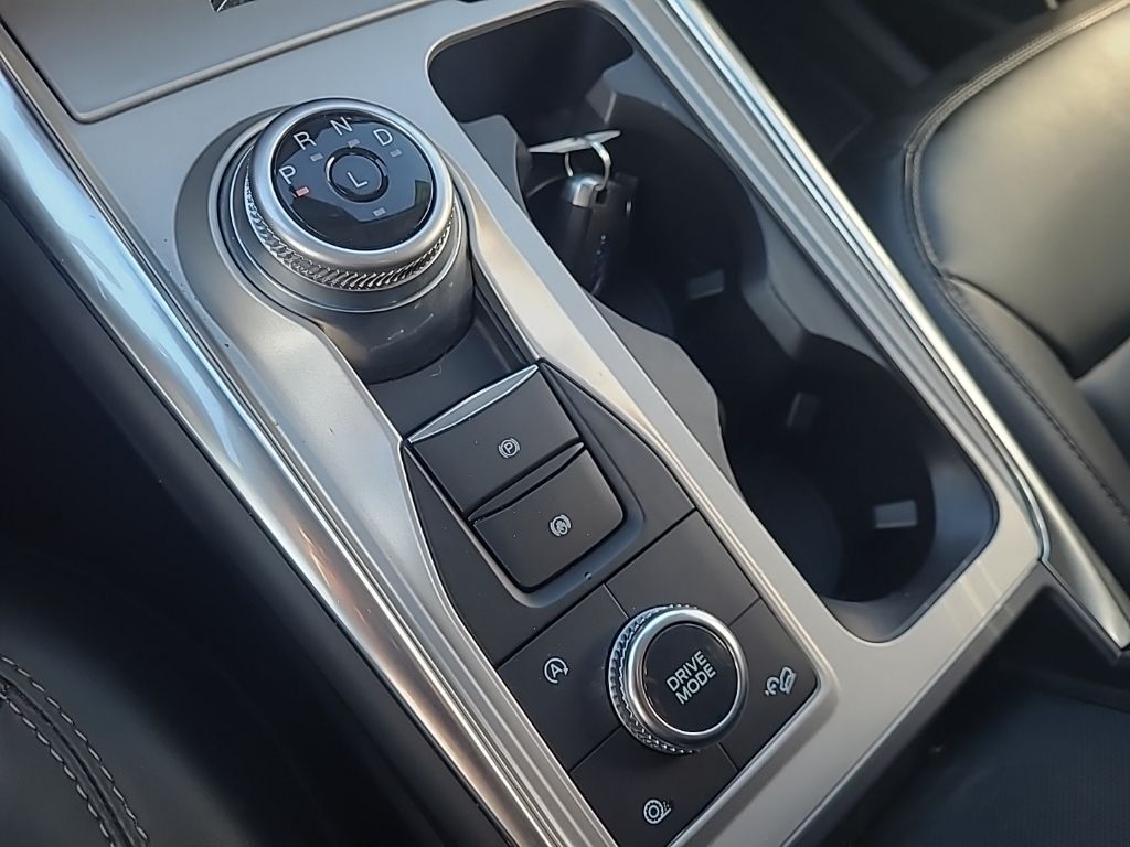 used 2023 Ford Explorer car, priced at $33,324