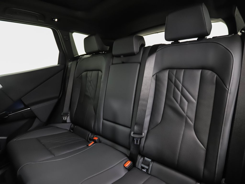 Thumbnail: 2026 BMW X3 - 23