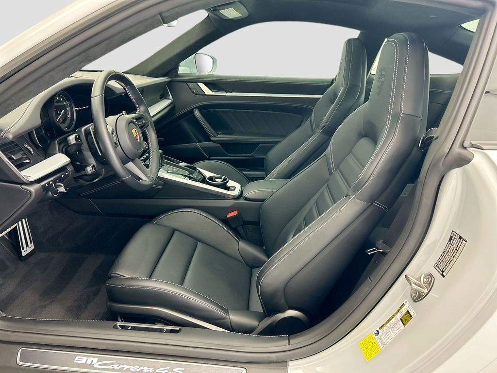 Thumbnail: 2024 Porsche 911 - 5