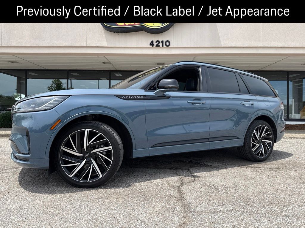 Whisper Blue Metallic Clearcoat 2025 Lincoln Aviator Black Label AWD SUV / Crossover All-Wheel Drive Automatic