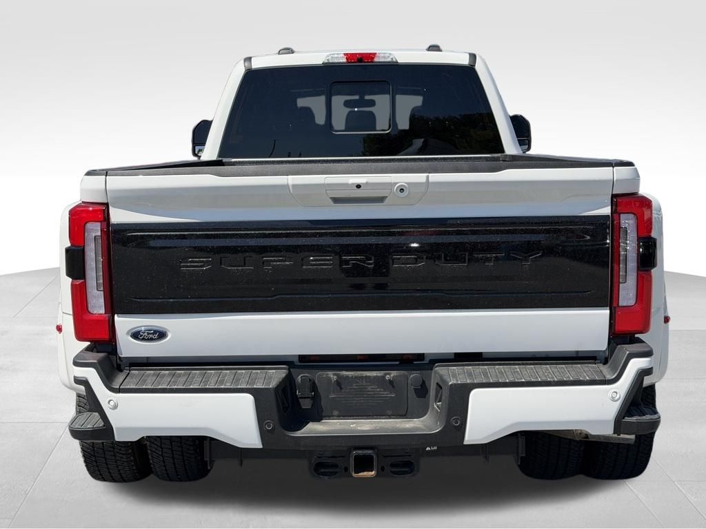 2025 Ford F-350 Super Duty Platinum