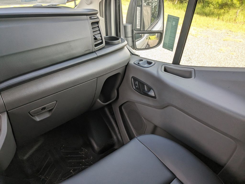 2025 Ford Transit 250