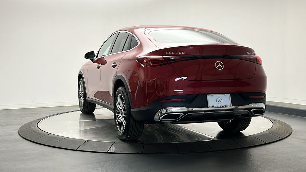 2025 Mercedes-Benz GLC 300 5