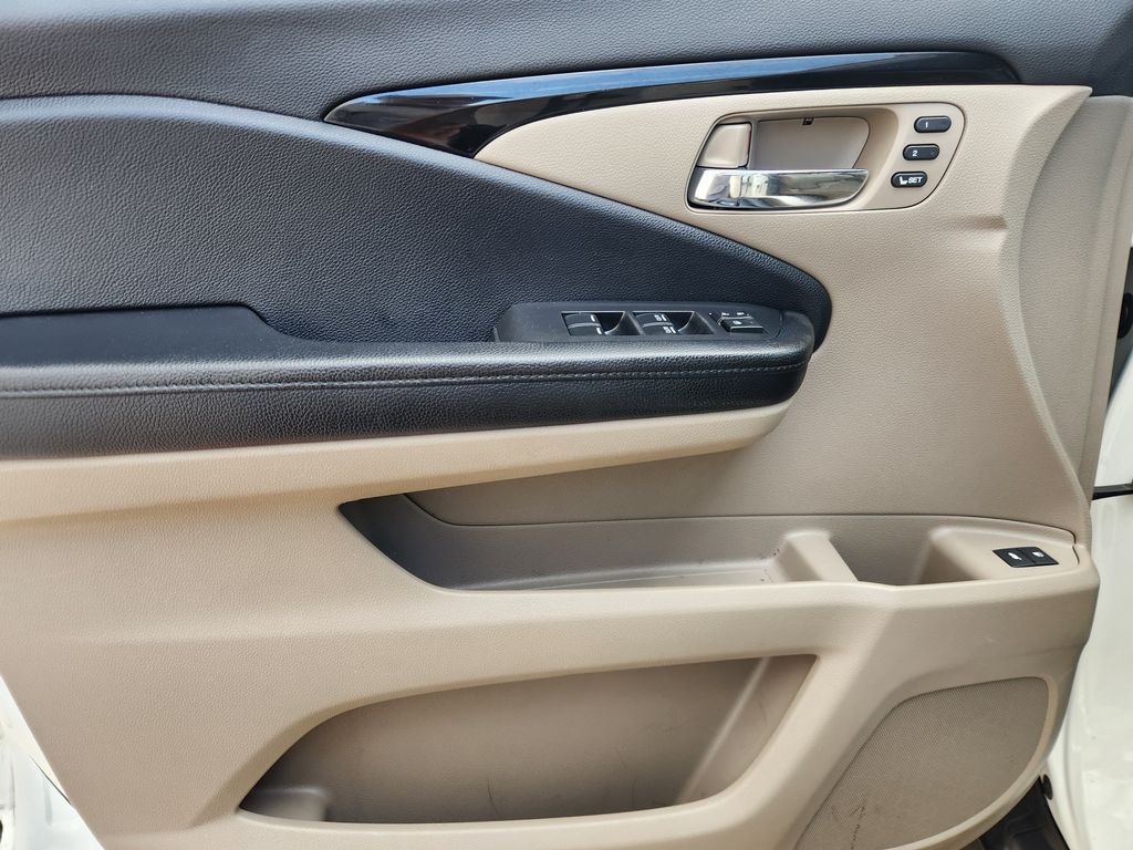2017 Honda Pilot Elite  at Emmons Autoplex