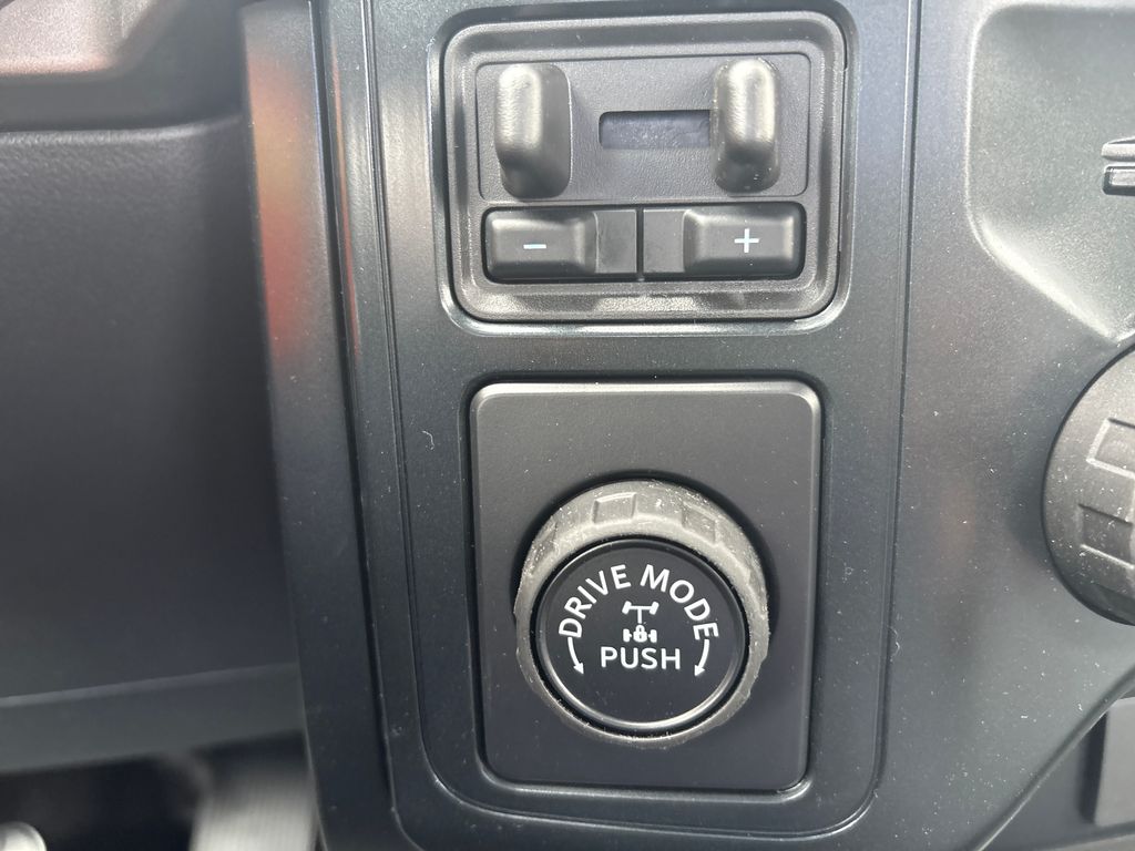 2025 Ford F-150 XL photo 18