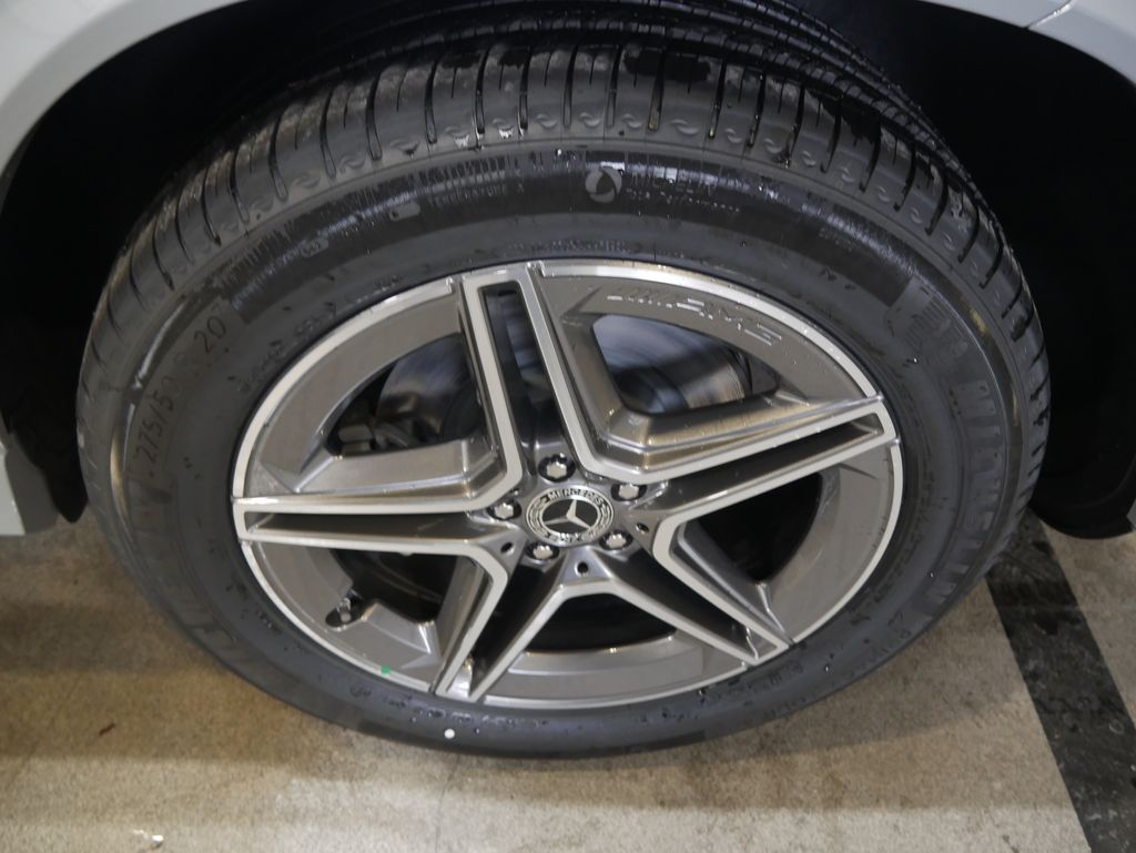 Thumbnail: 2026 Mercedes-Benz GLE - 13