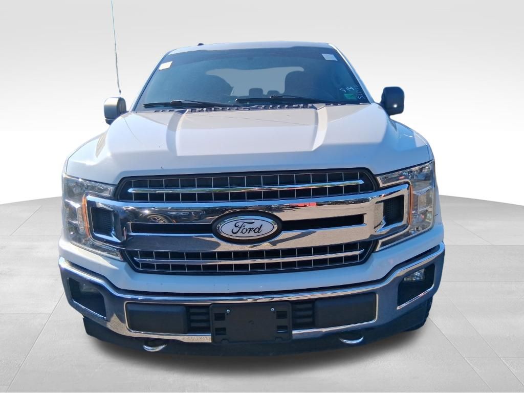 Used 2018 White Ford XLT image 2