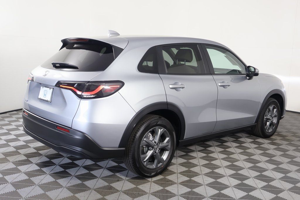 Thumbnail: 2027 Honda HR-V - 2