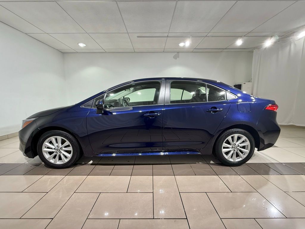 Thumbnail: 2025 Toyota Corolla - 2