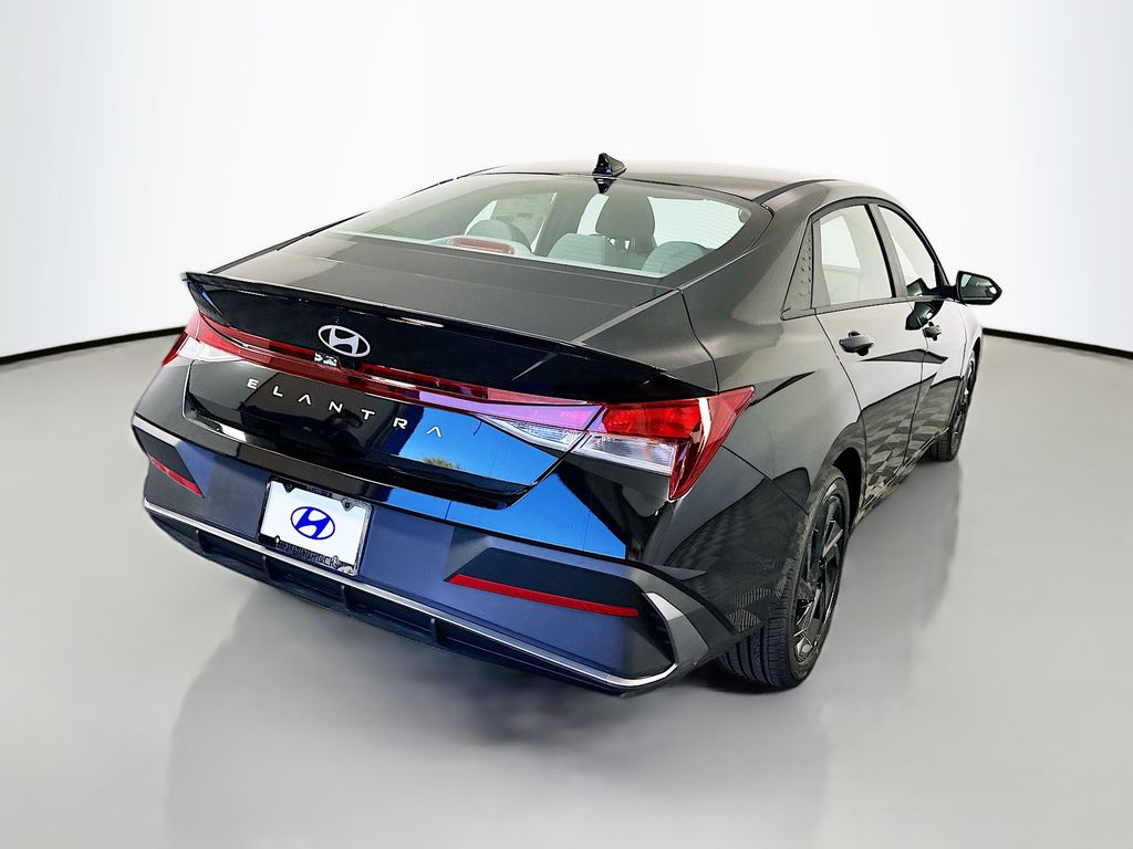 Thumbnail: 2026 Hyundai Elantra - 5