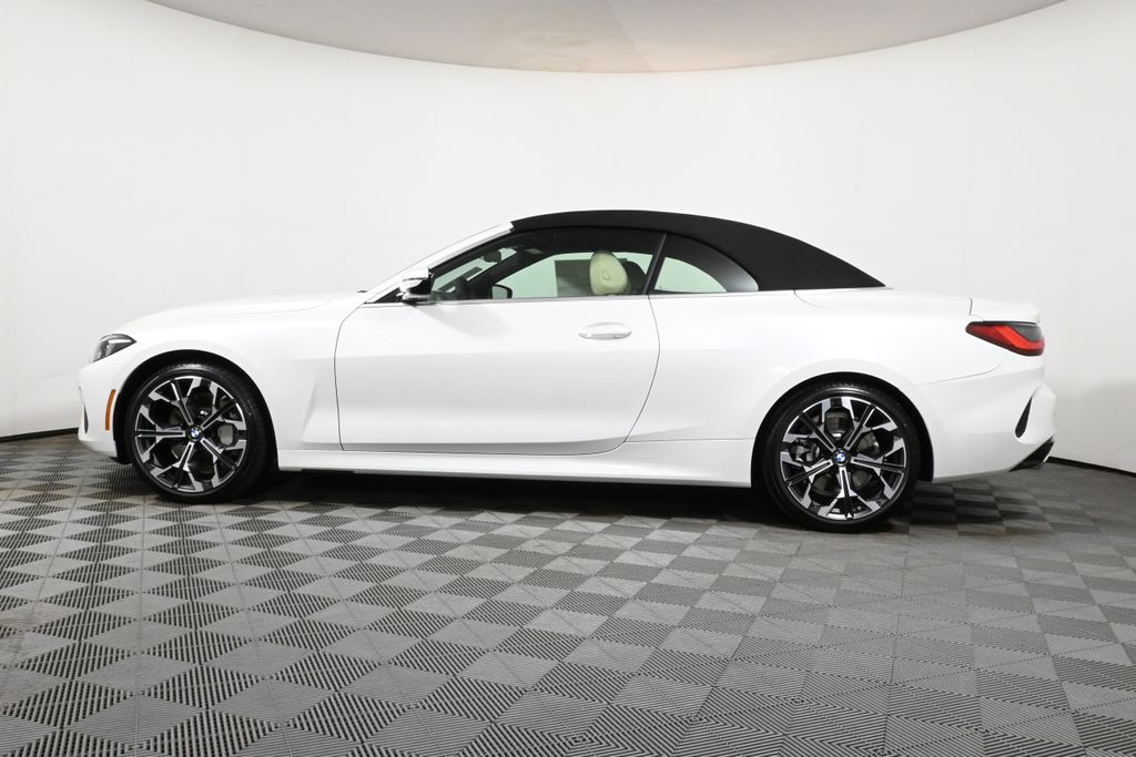 Thumbnail: 2026 BMW 4 Series - 2