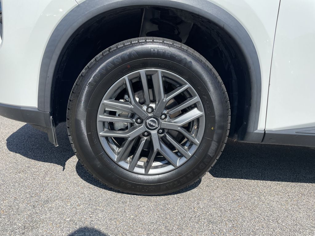 Used 2024 Nissan Rogue SUV