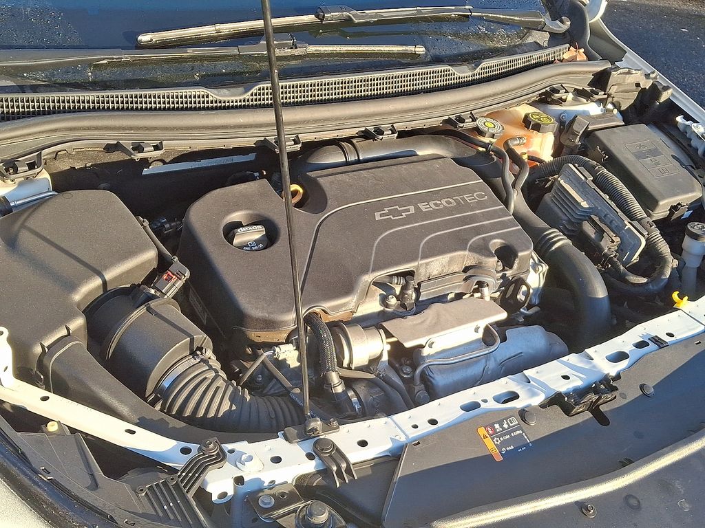 Thumbnail: 2017 Chevrolet Cruze - 28