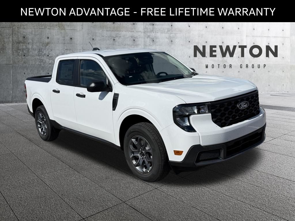 Oxford White 2025 Ford Maverick XLT SuperCrew AWD Pickup Truck All-Wheel Drive Continuously Variable Transmission