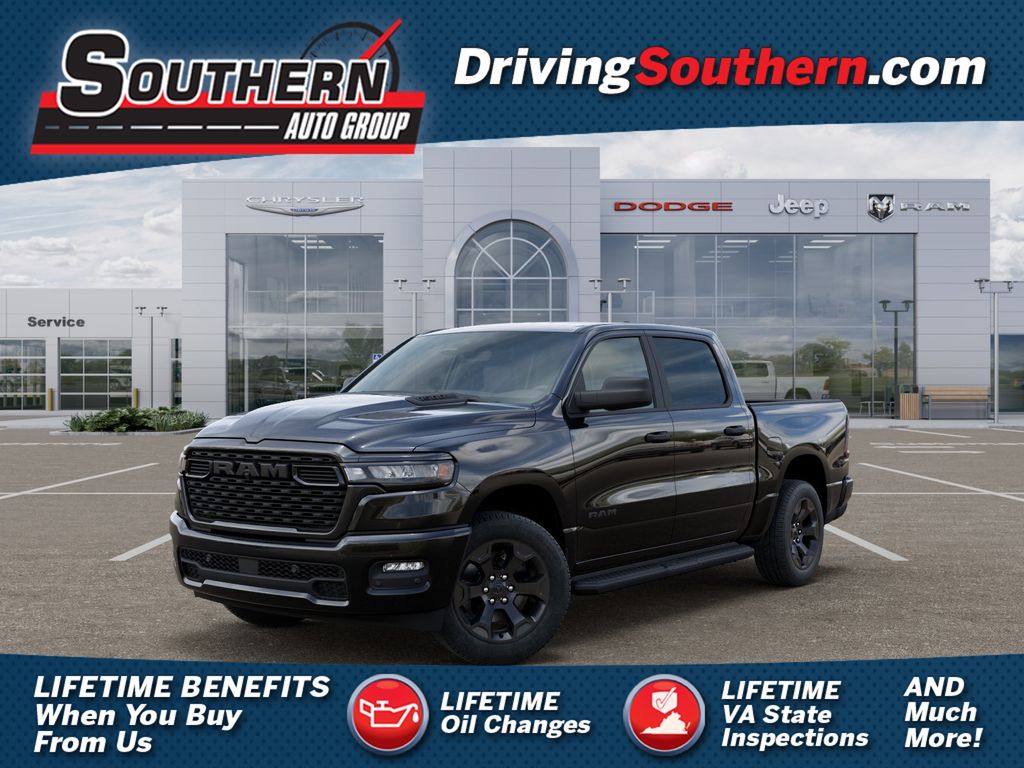 Diamond Black Crystal Pearlcoat 2026 RAM 1500 Pickup Truck Four-Wheel Drive 8-Speed Automatic