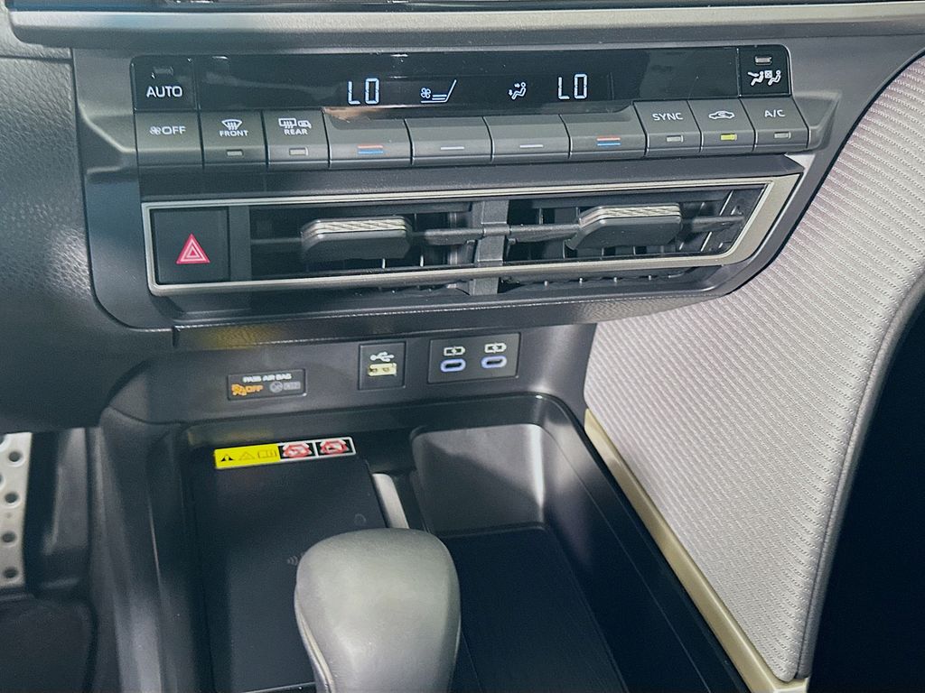 Thumbnail: 2025 Toyota Camry - 16