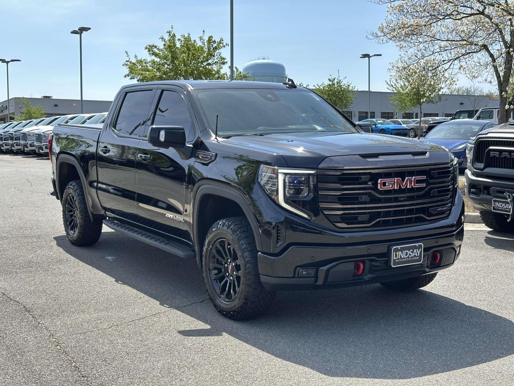 Onyx Black 2022 GMC Sierra 1500 AT4X Crew Cab 4WD Pickup Truck Four-Wheel Drive Automatic