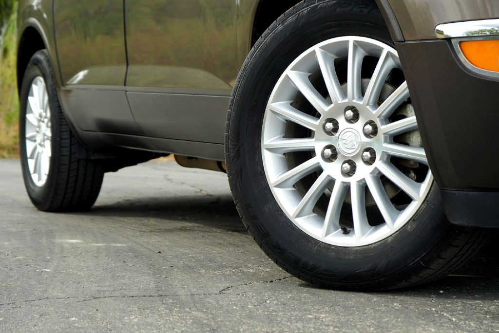 Used Car 2011 Buick Enclave  Cxl For Sale Under $10,000 In Taylor, Texas