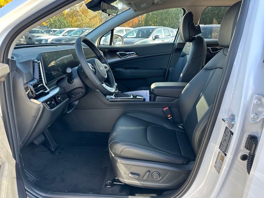 2025 Kia Sportage EX photo