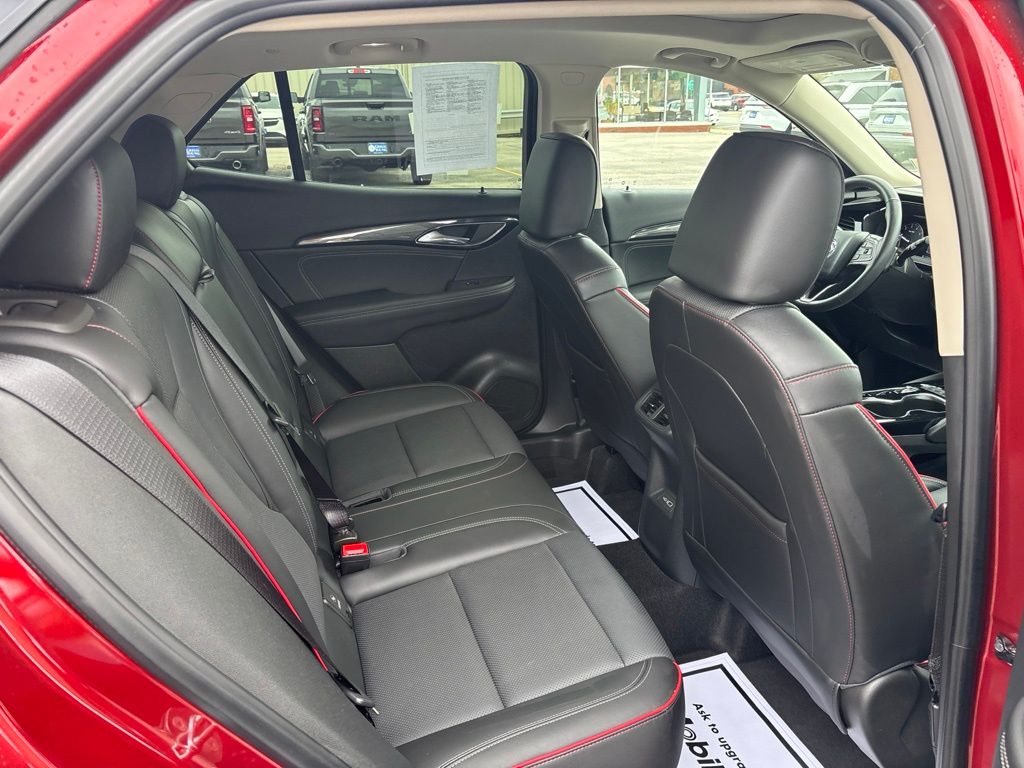 Used 2023 Buick Envision SUV