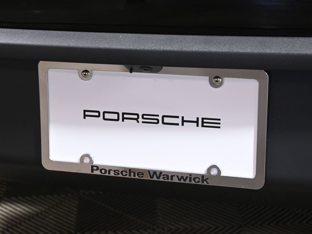 Thumbnail: 2026 Porsche Macan - 14