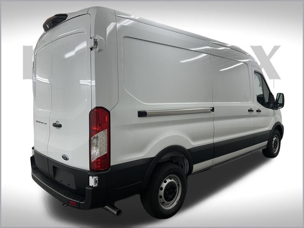 2025 Ford Transit photo 3