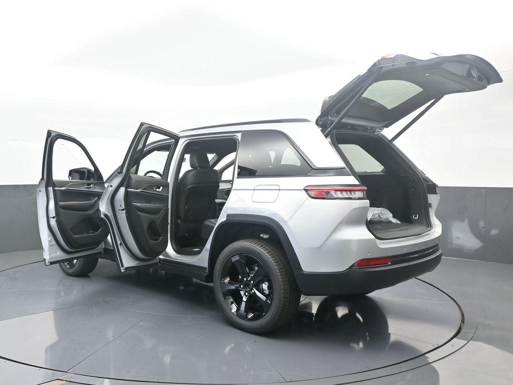 New 2025 Silver Zynith Jeep Limited image 70