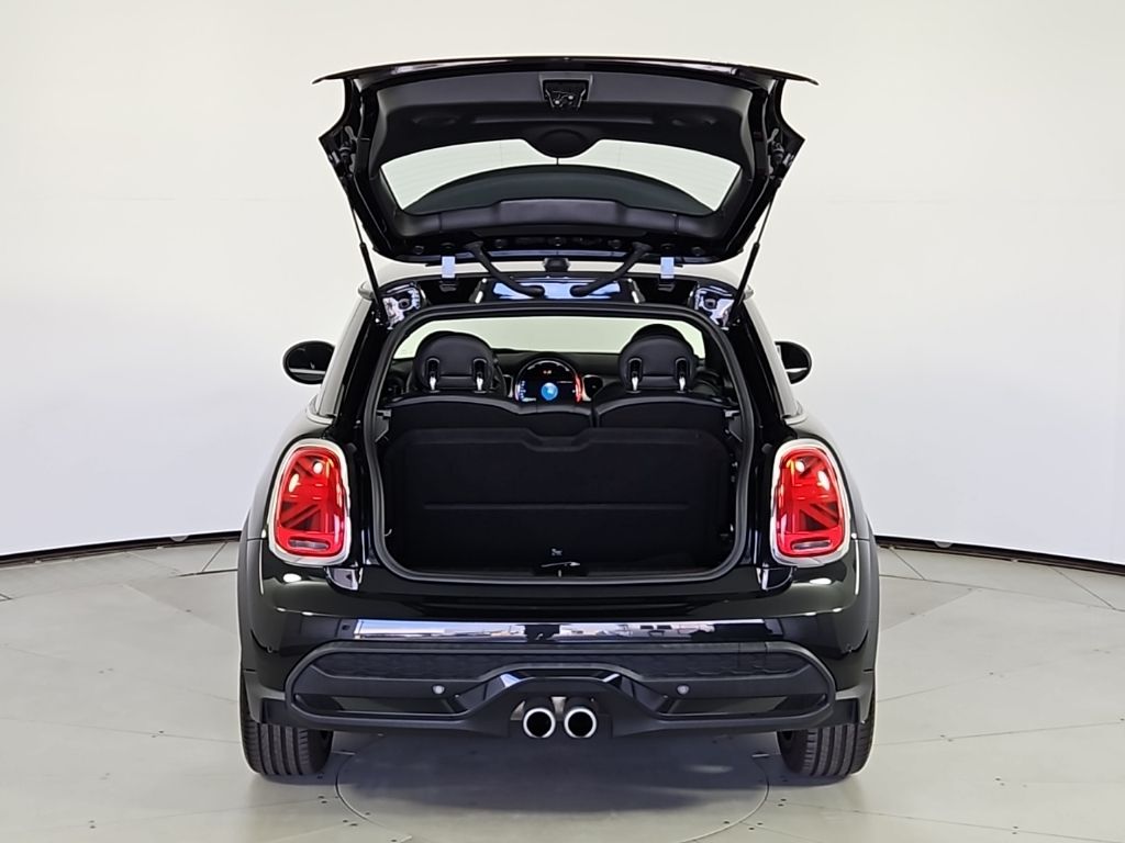 Thumbnail: 2023 MINI Cooper - 10
