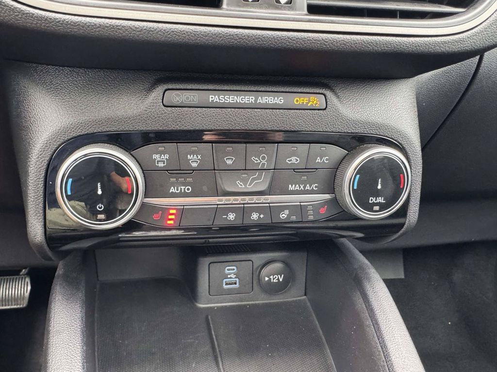 Used 2022 Ford Escape SUV