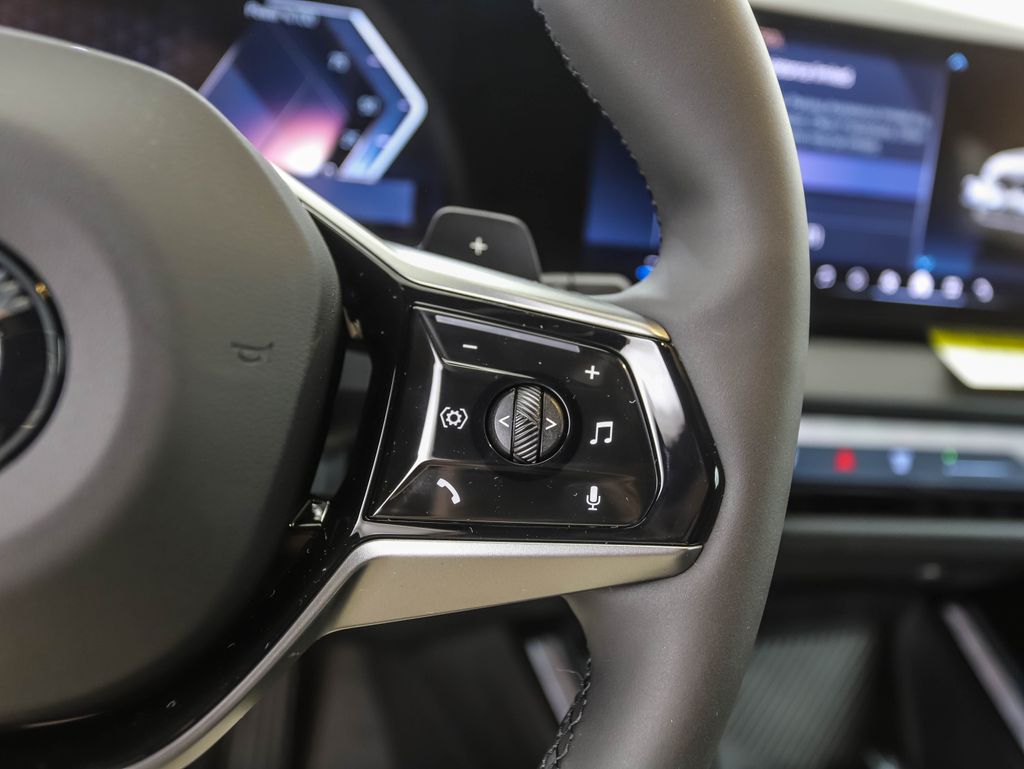 Thumbnail: 2026 BMW X3 - 14