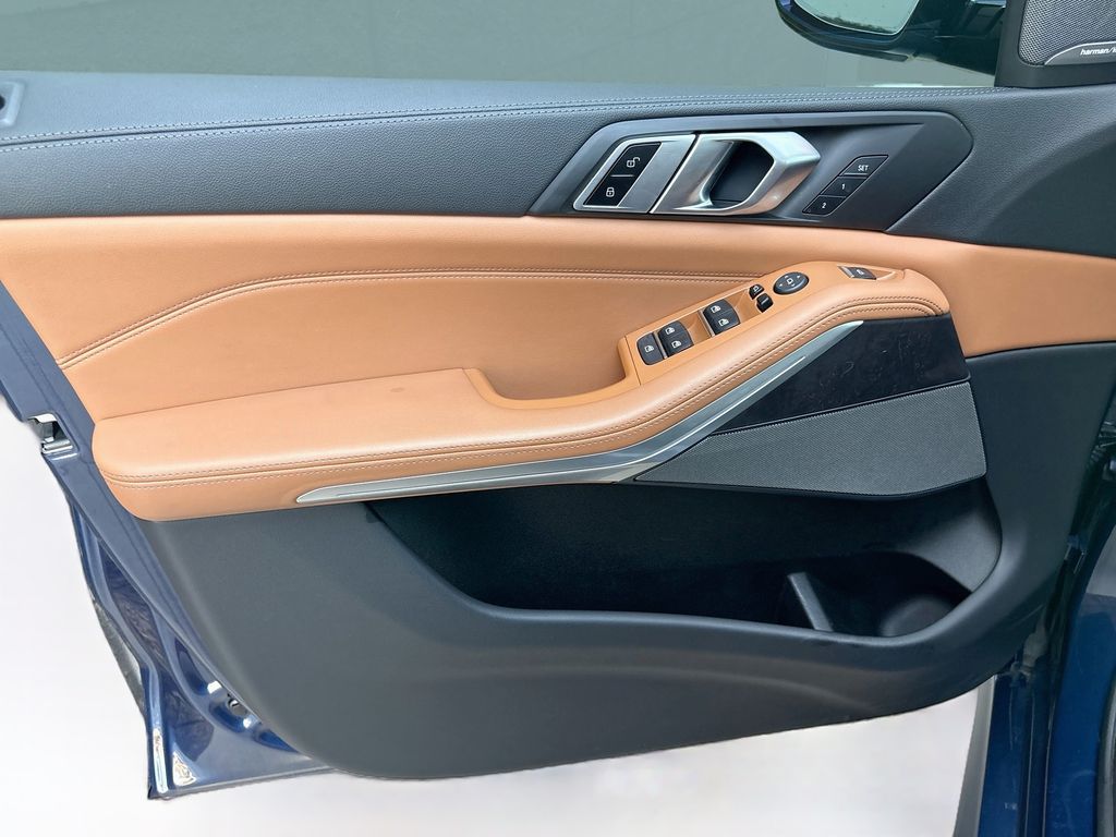 Thumbnail: 2023 BMW X5 - 24