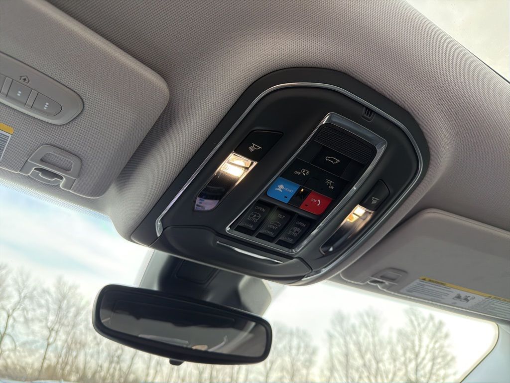 Thumbnail: 2021 Jeep Grand Cherokee L - 14