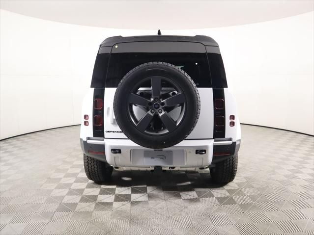 Thumbnail: 2025 Land Rover Defender - 6