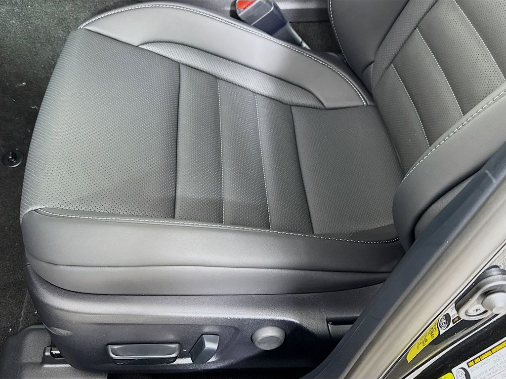 Thumbnail: 2025 Lexus IS - 21