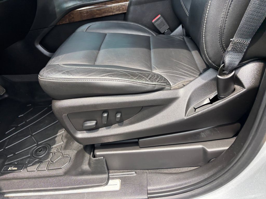 Used Car 2019 Chevrolet Tahoe  Lt For Sale Under $25,000 In Austin, Texas