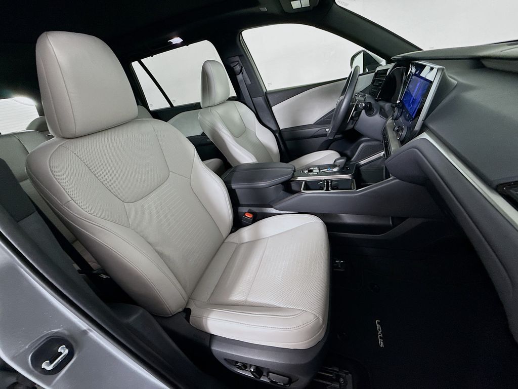 Thumbnail: 2025 Lexus TX - 29