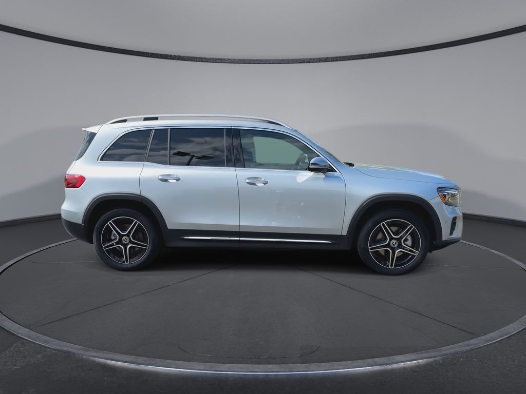 Thumbnail: 2026 Mercedes-Benz GLB - 9