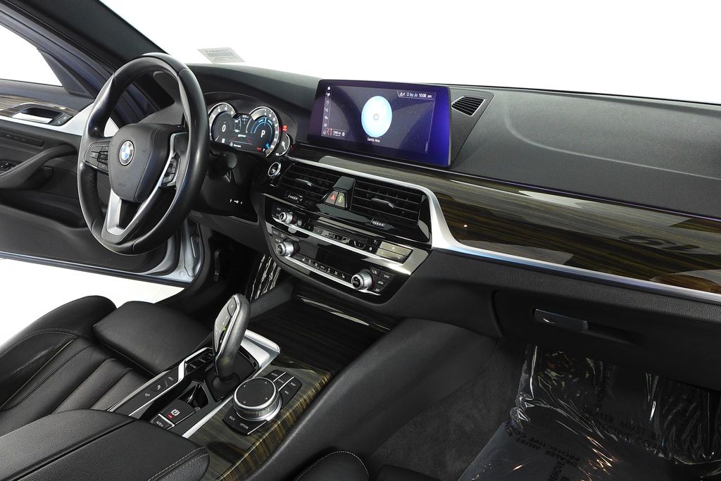 Thumbnail: 2019 BMW 5 Series - 13