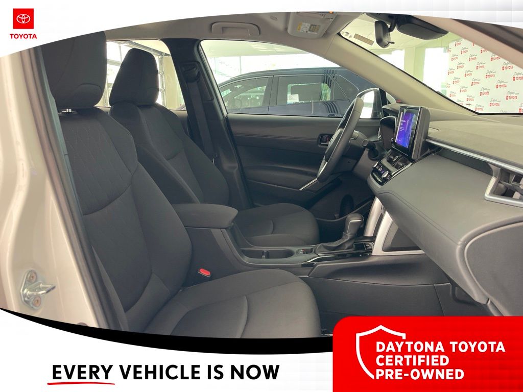 2023 Toyota Corolla Cross LE - Photo 32